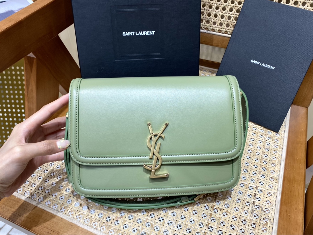 SAINT LAURENT 𝑺𝑶𝑳𝑭𝑬𝑹𝑰𝑵𝑶 𝑩𝑶𝑿 🎐.「avocado green」#634305.JD