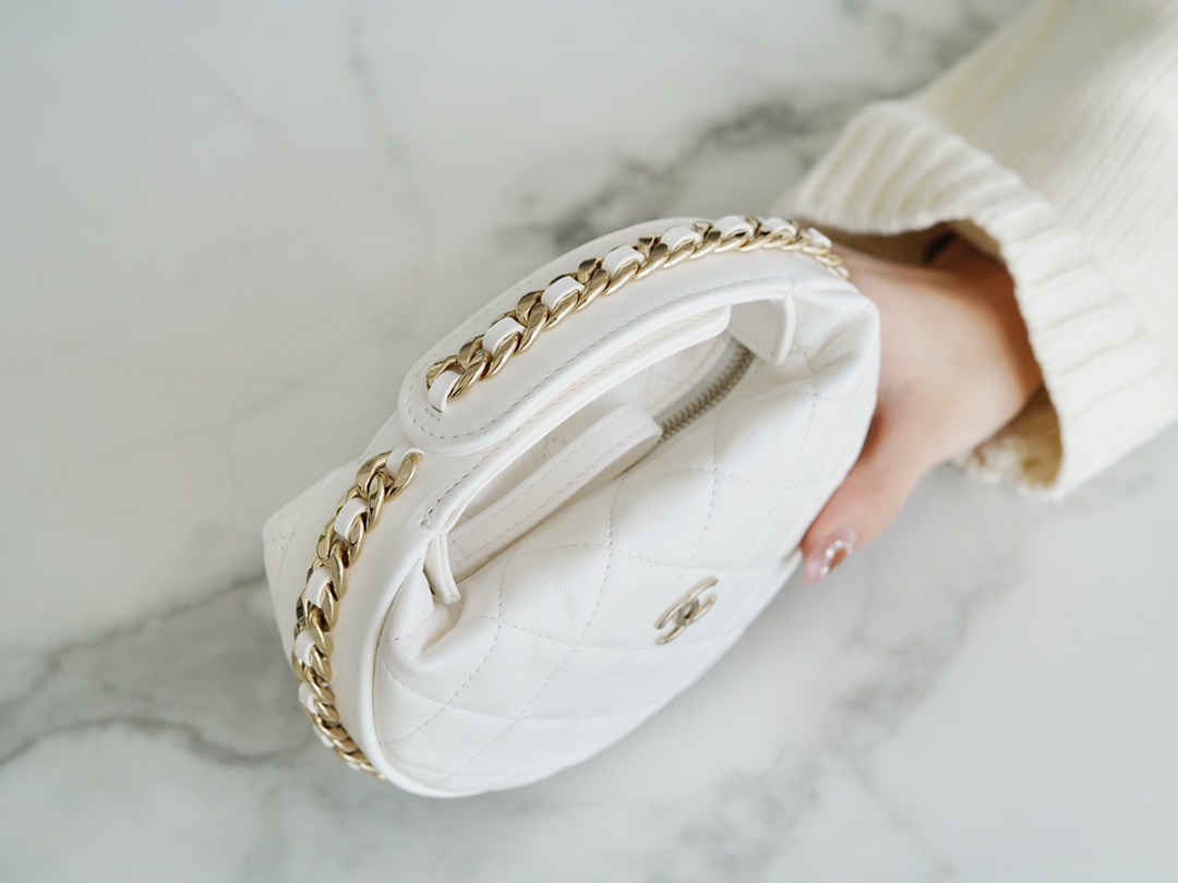 𝗖𝗛𝗔𝗡𝗘𝗟✦ 🔅23C Hula Hoop Clutch Bag White