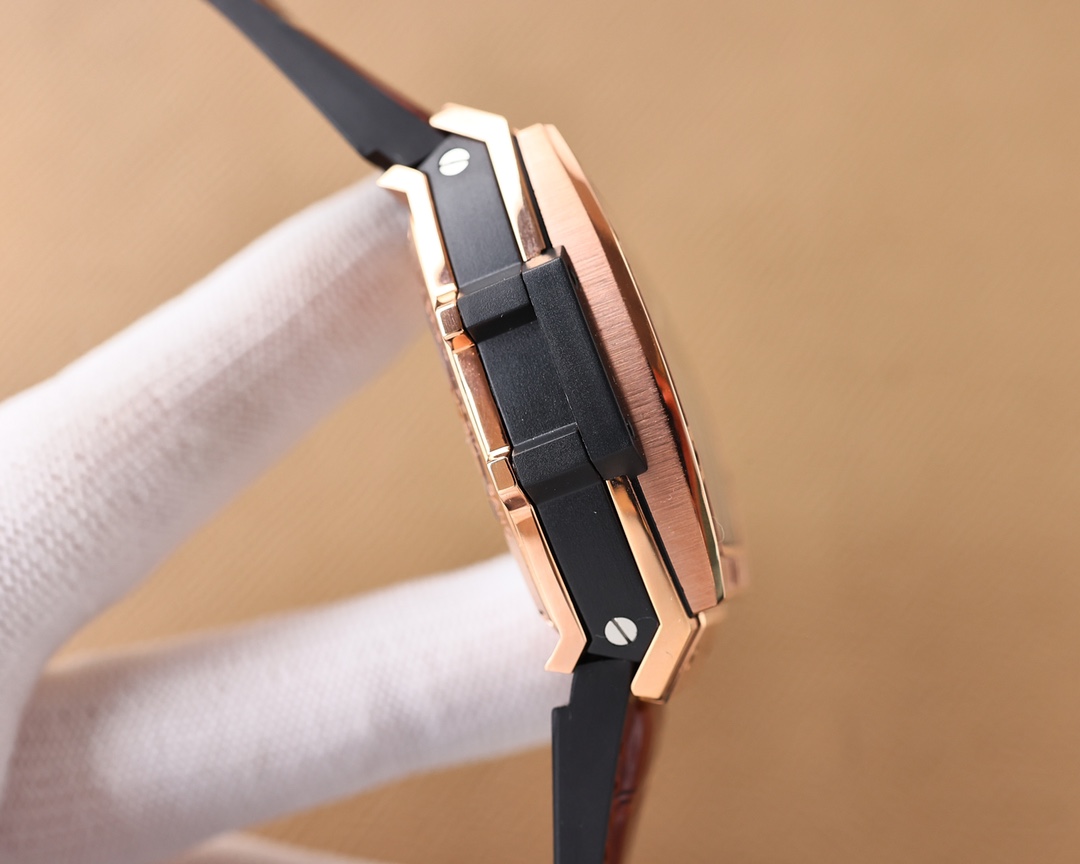 Hublot. Big Bang Chronograph SPIRIT OF BIG BANG Series Watch