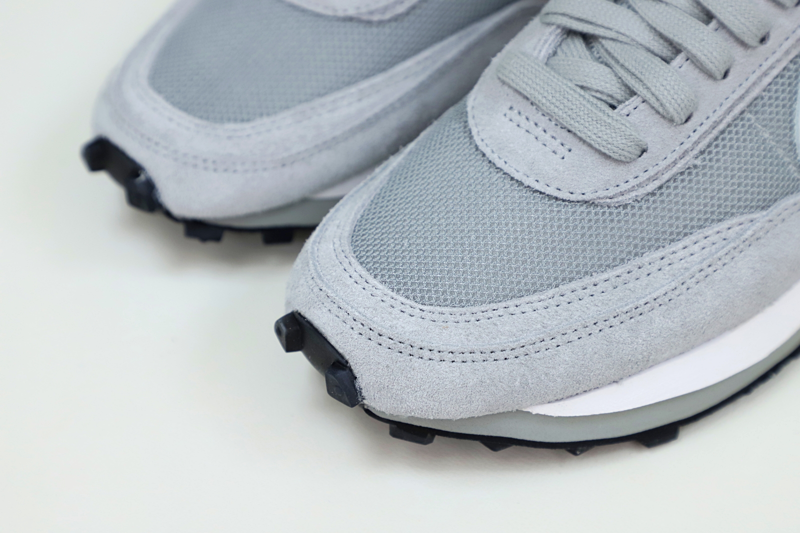 FRAGMENT DESIGN X SACAI X LDV WAFFLE LIGHT SMOKE GREY