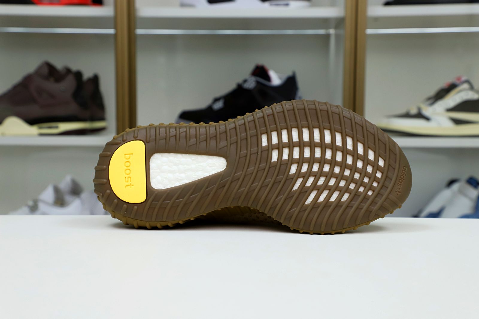 YEEZY BOOST 350 V2 EARTH