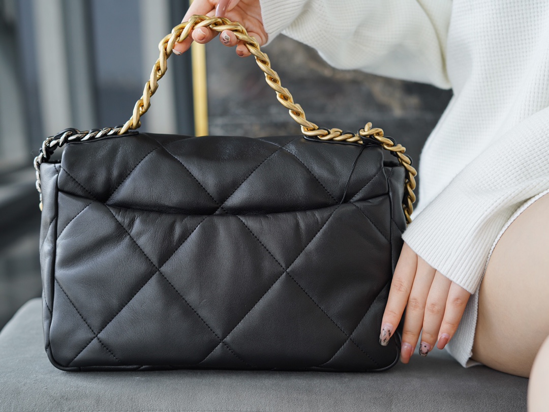 𝗖𝗛𝗔𝗡𝗘𝗟 ❶❾ 𝗕𝗔𝗚 Original lambskin series ❥ Genuine leather ❥ Medium ❥ Classic black