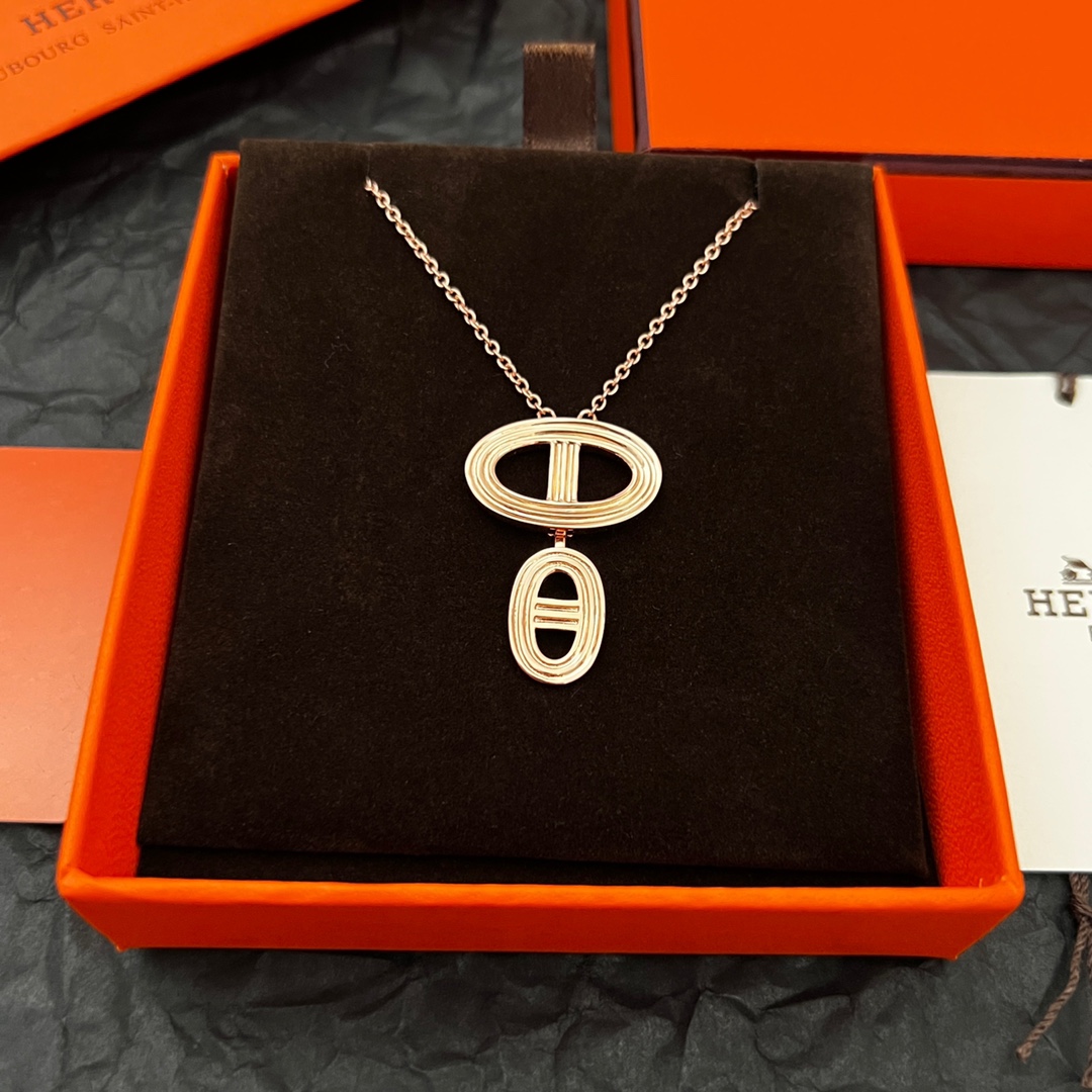 Hermes necklace