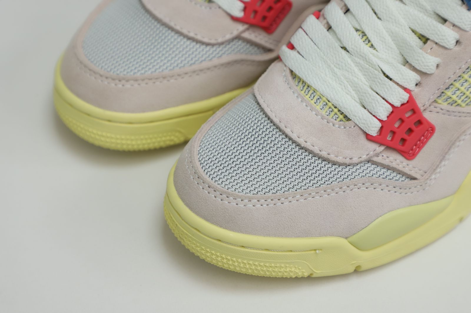 UNION LA X AIR JORDAN 4 RETRO GUAVA ICE