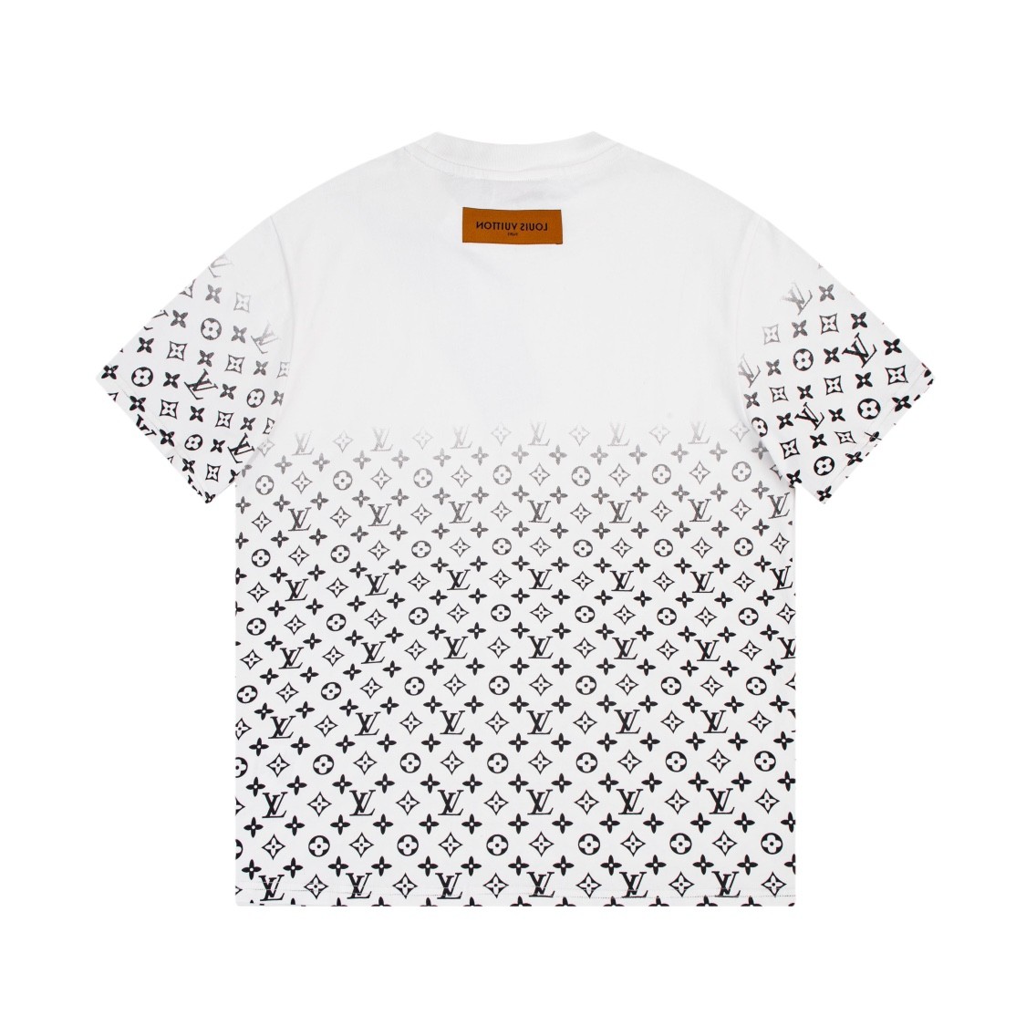 Louis Vuitton 230,000 new T-shirts for spring and summer