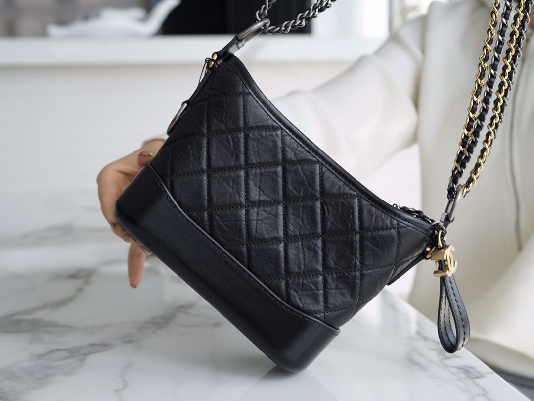 𝗖𝗵𝗮𝗻𝗲𝗹 𝗚𝗮𝗯𝗿𝗶𝗲𝗹𝗲❥ classic stray bag Italy 🇮🇹 