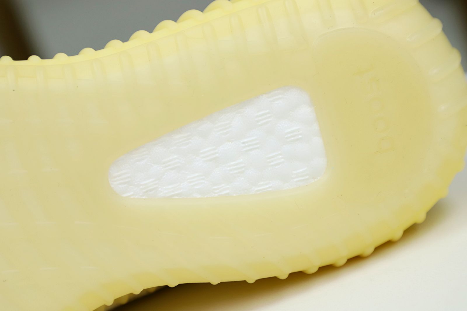 Yeezy Boost 350 V2 Natural