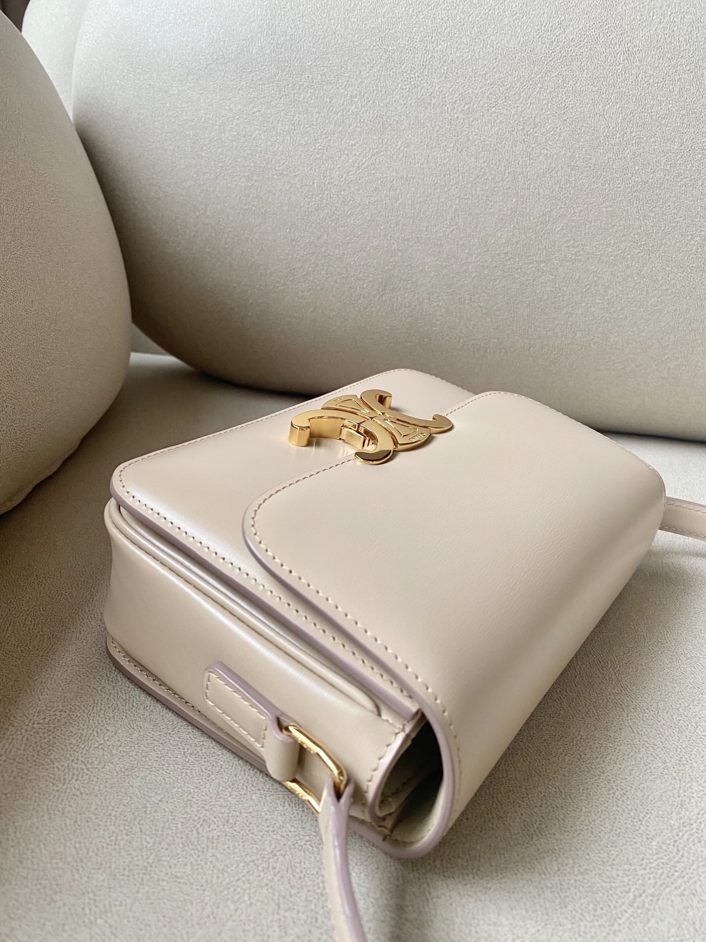 𝐂𝐞𝐥𝐢𝐧𝐞 Triomphe teen 18.5cm