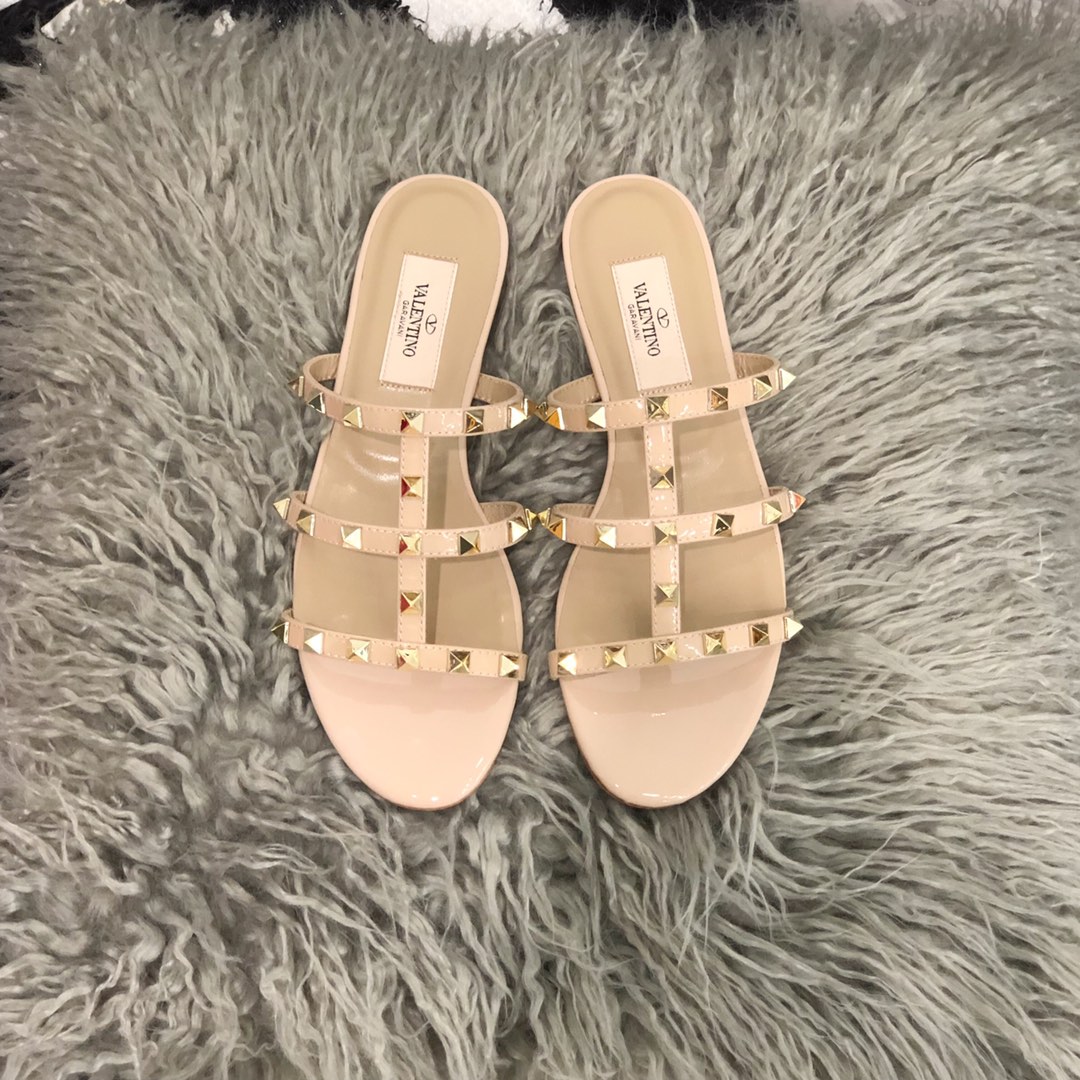 【Valentino】Valentino top version nude patent leather 3 strap flat slippers