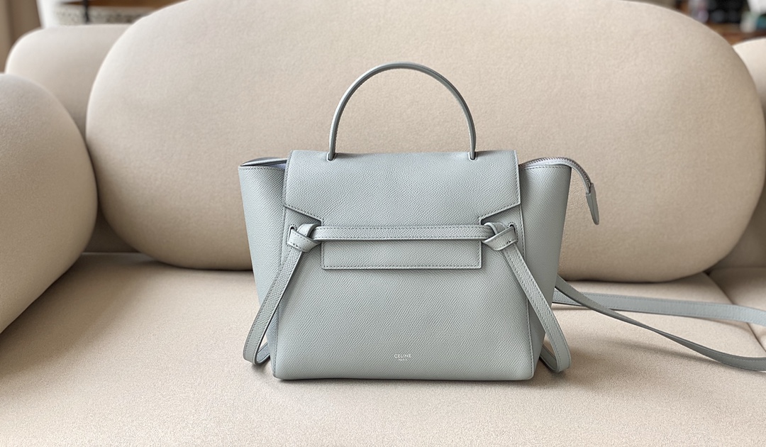 𝐂𝐞𝐥𝐢𝐧𝐞 BELT MICRO BAG in grained calfskin