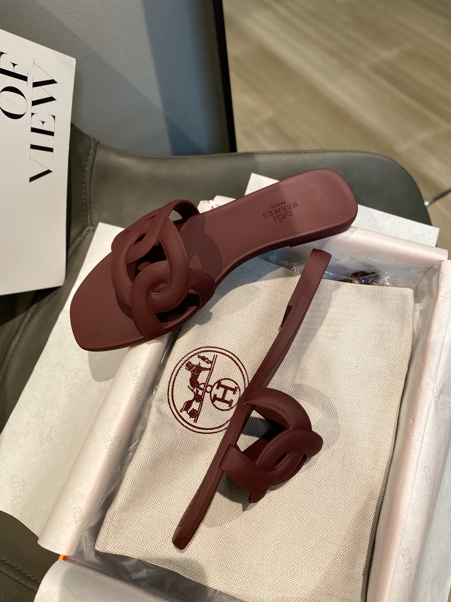 Hermes Pig Nose Classic Slippers