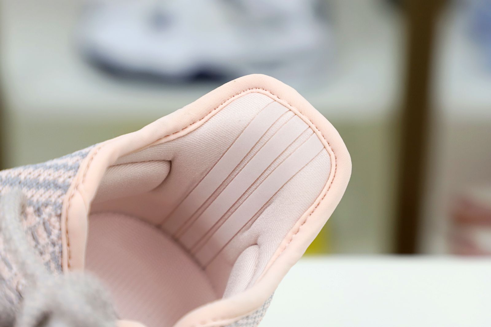 YEEZY BOOST 350 V2 SYNTH NON-REFLECTIVE