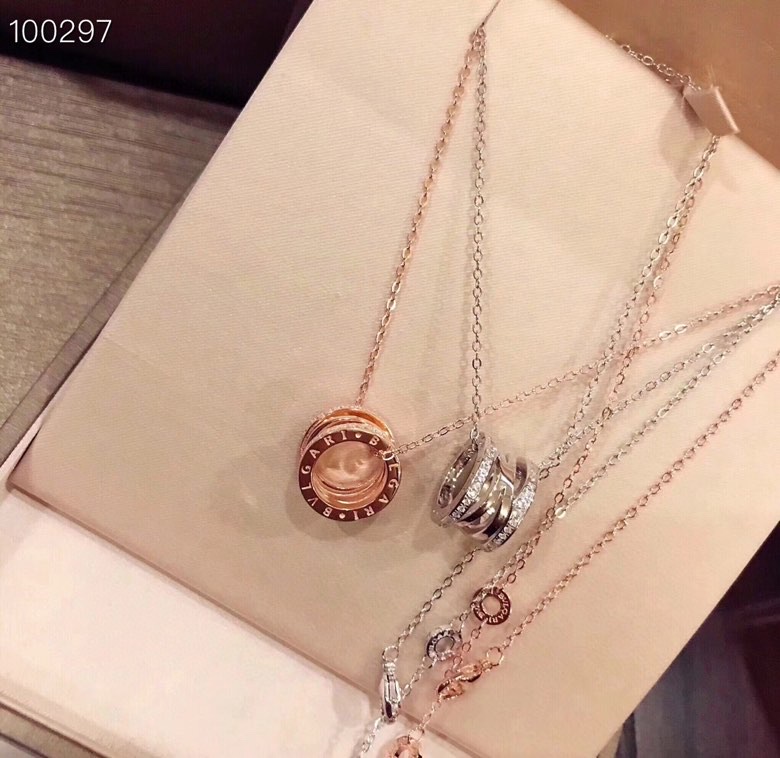 BVLGARI  necklace