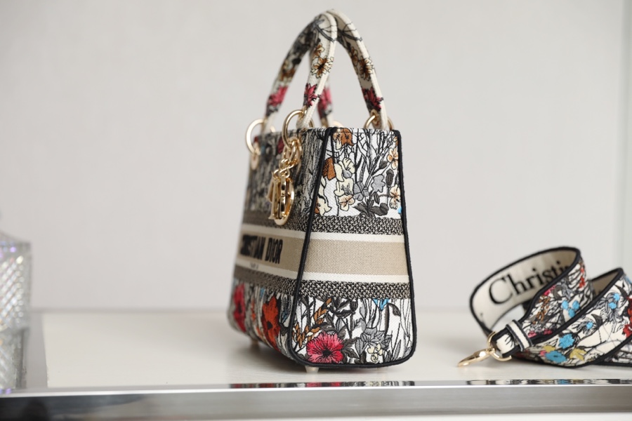 Dior Mille Fleurs five compartments Daffy Flora DR-031