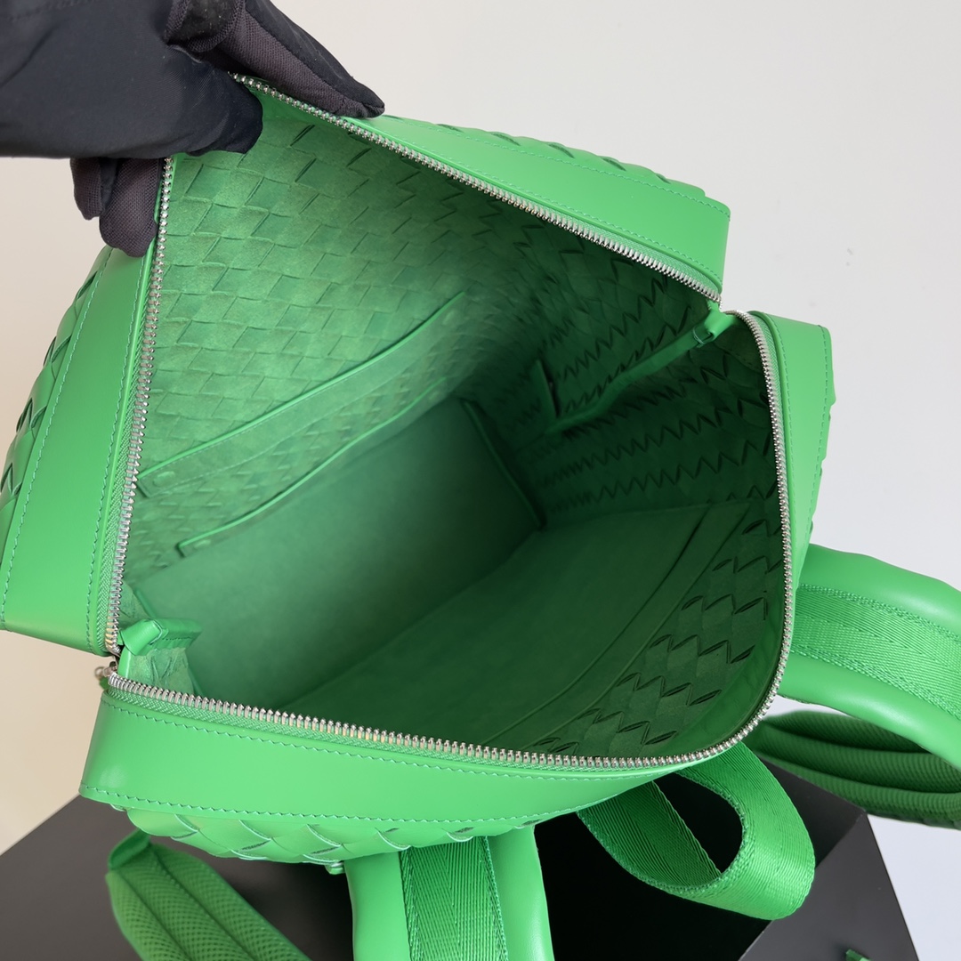 Bottega Veneta BV Woven Shoulder Bag Parrot Green #653118