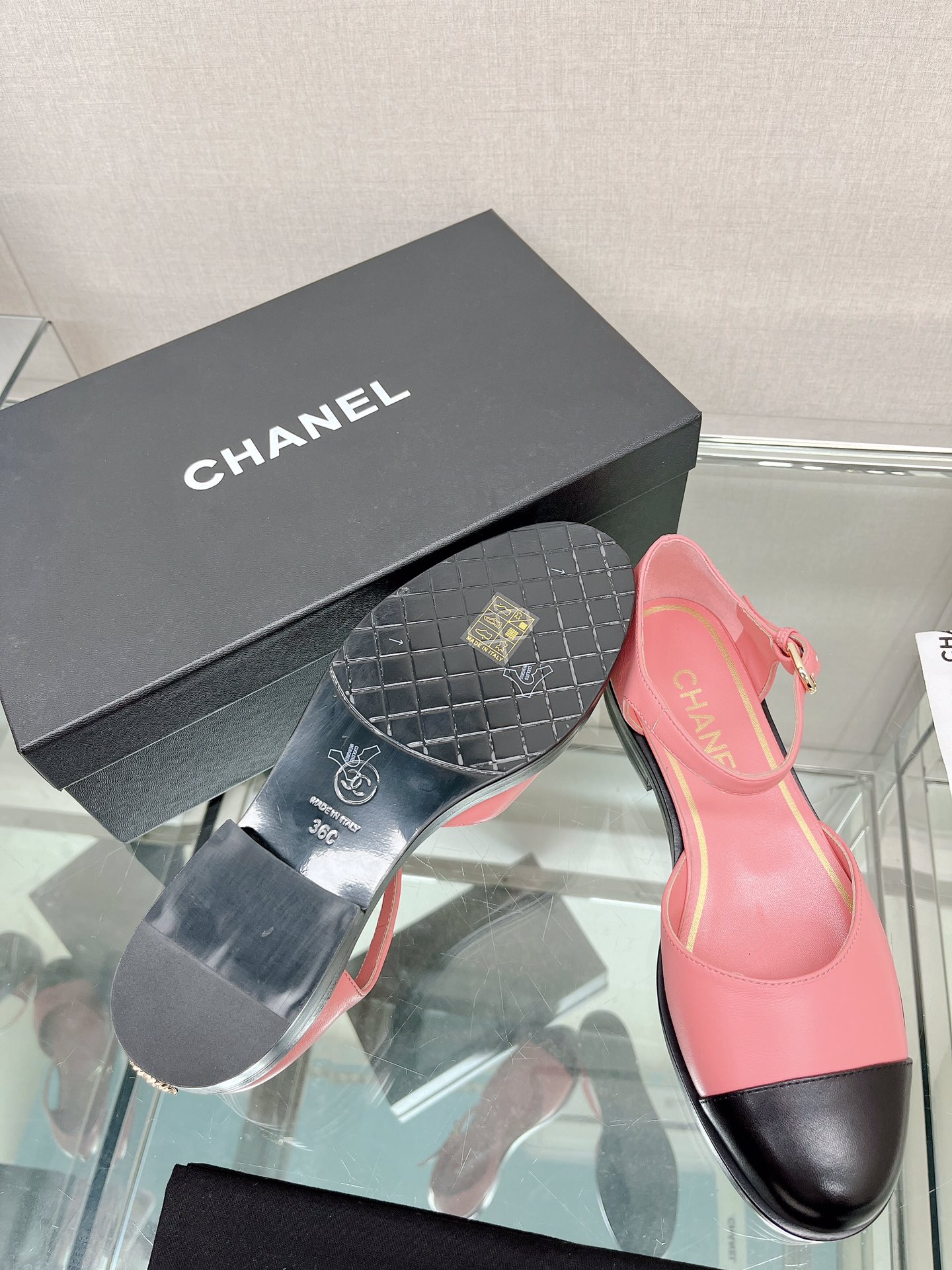 CHANEL 23Ss small incense thick bottom Mary Jane hollow sandals imported lambskin
