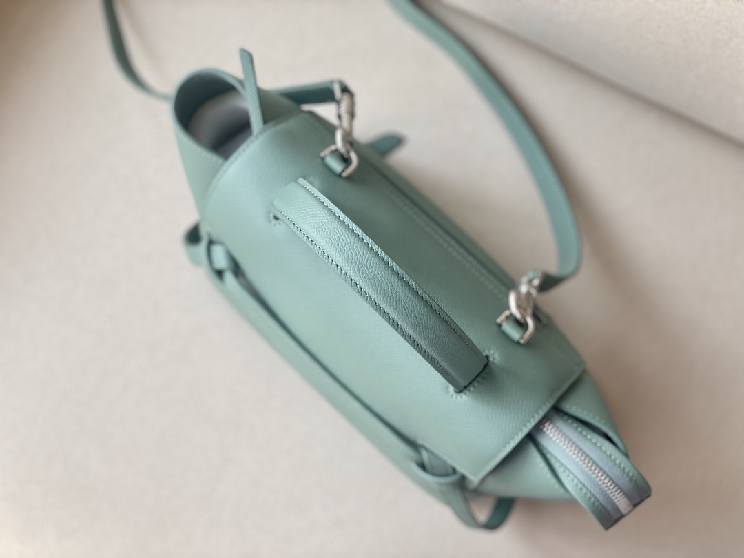 𝐂𝐞𝐥𝐢𝐧𝐞 BELT MICRO BAG in grained calfskin