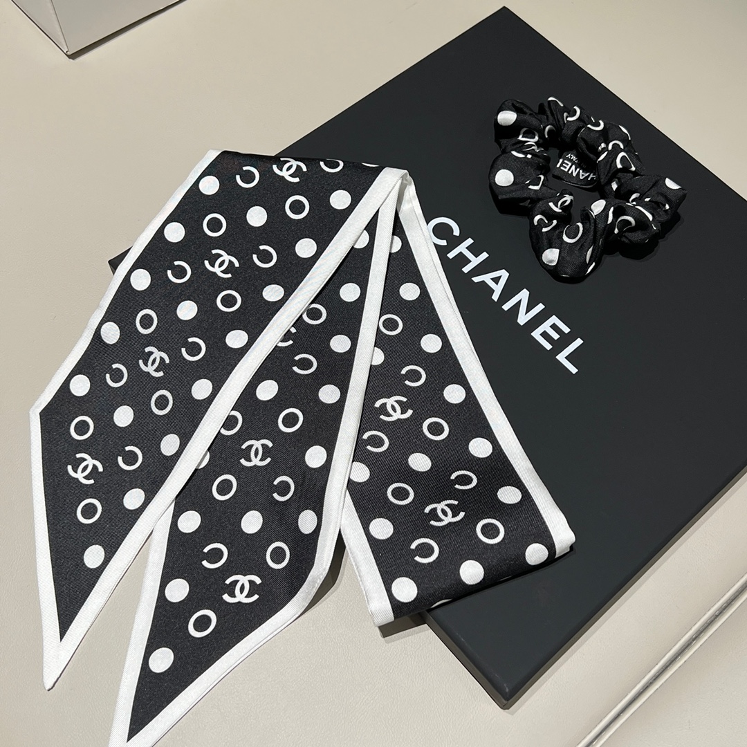 𝐂𝐡𝐚𝐧𝐞𝐥 