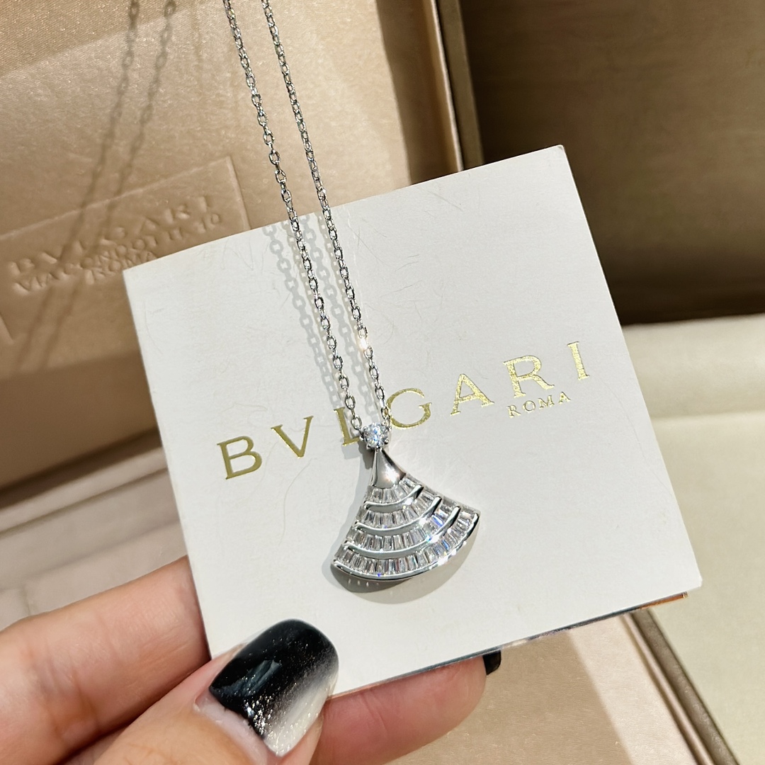 BVLGARI  necklace