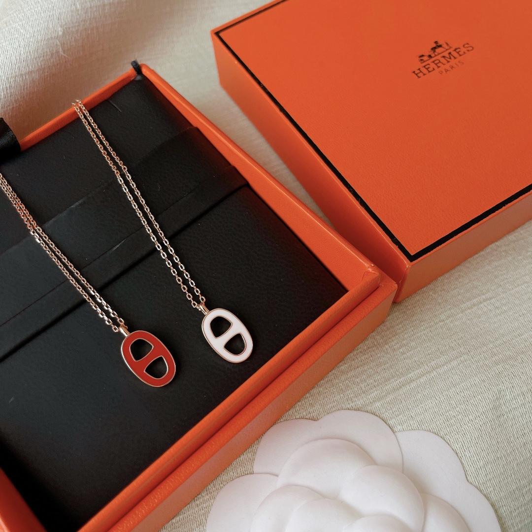 Hermes necklace