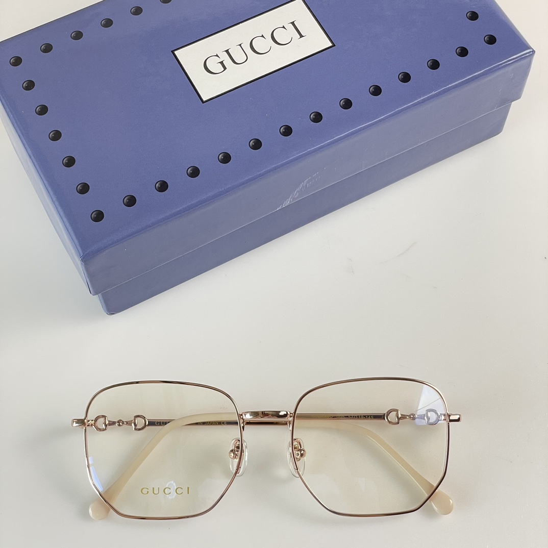 Gucci GG0886O
