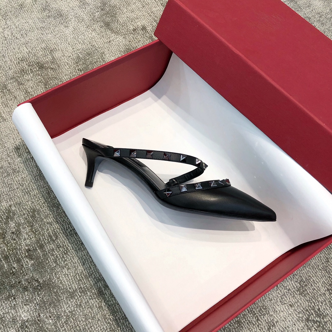 Valentino VT Collection One strap slant heel tow 6.5CM Black
