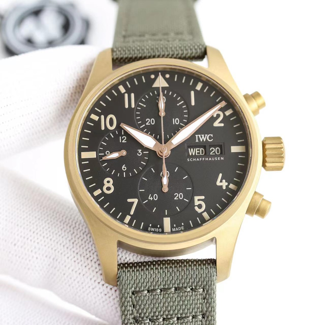 IWC- Bronze chronograph Spitfire IW387907 with built-in 7750 movement Reliability and precision