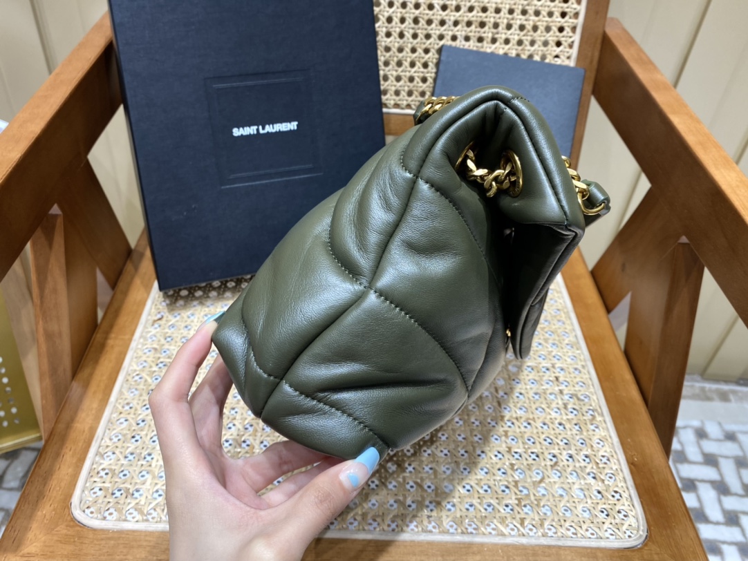 SAINT LAURENT #𝙇𝙤𝙪𝙇𝙤𝙪 𝙥𝙪𝙛𝙛𝙚𝙧#57747(large gold buckle)