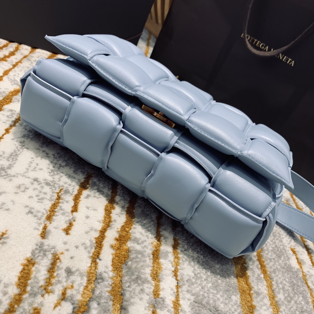 Bottega Veneta  PADDED  CASSETTE #591970