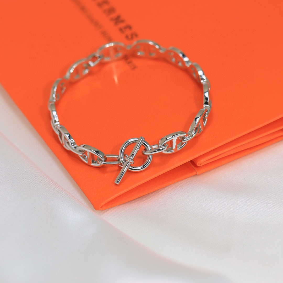 Hermes bracelet