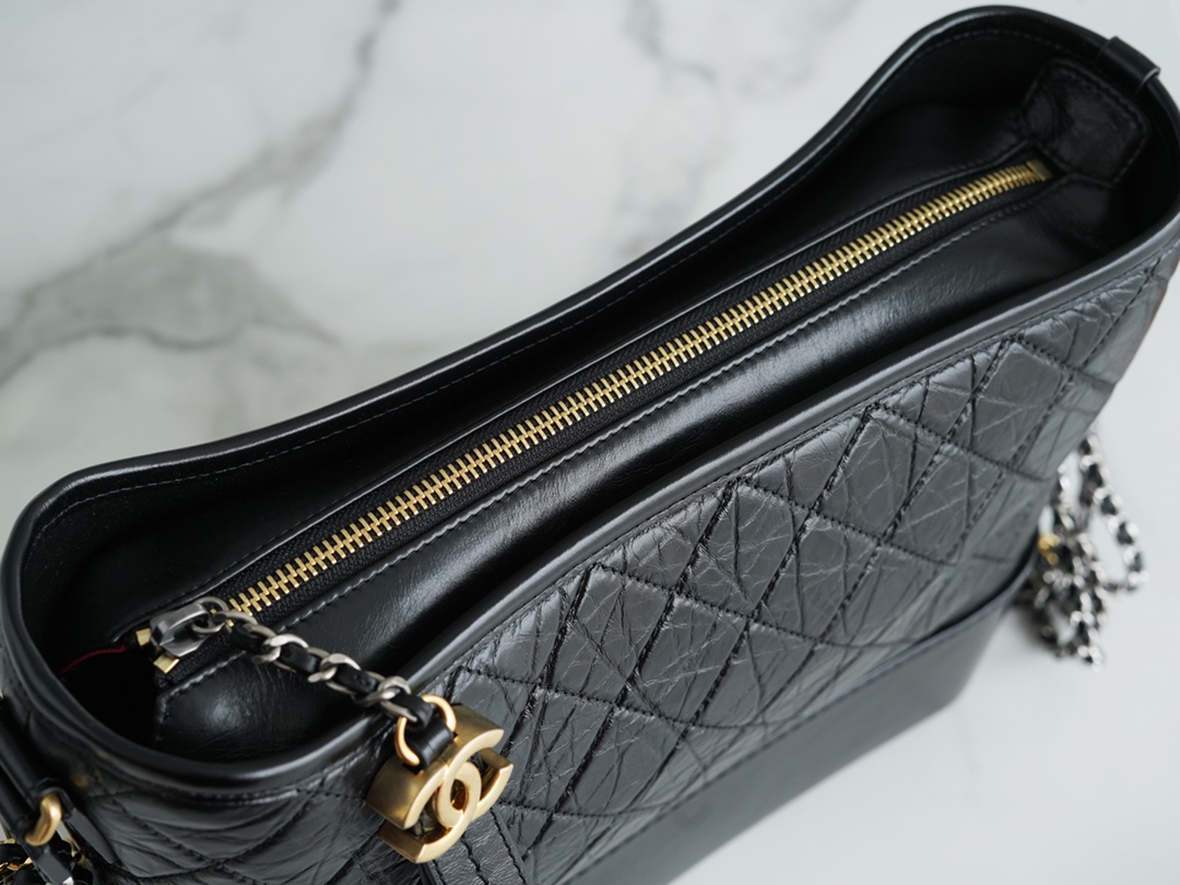 𝗖𝗵𝗮𝗻𝗲𝗹 𝗚𝗮𝗯𝗿𝗶𝗲𝗹𝗲❥ classic stray bag Italy 🇮🇹 