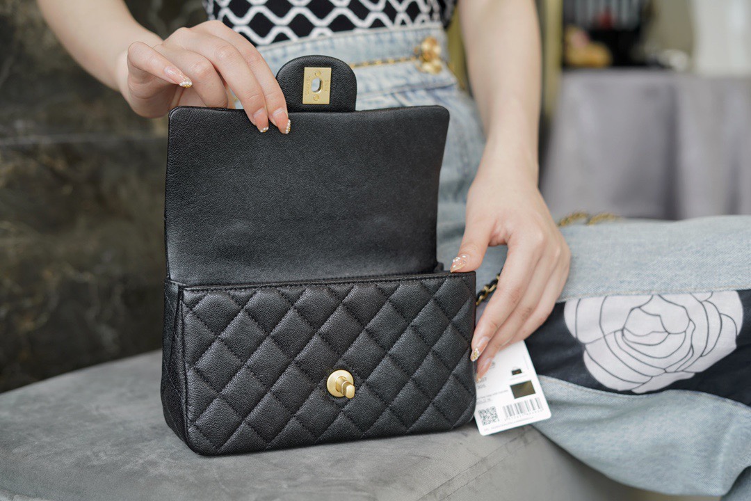 𝗖𝗛𝗔𝗡𝗘𝗟✦𝗖𝗹𝗮𝘀𝘀𝗶𝗰 𝗙𝗹𝗮𝗽 2021 𝗦𝘀 Spring/Summer New Handleℂ𝔽 𝕄𝕚𝕟𝕚 Black Gold