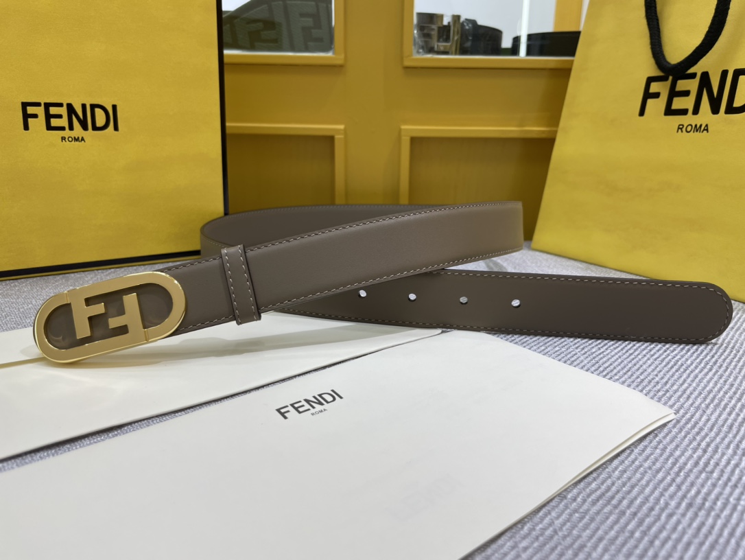 FENDI new 🌿 narrow belt with loops