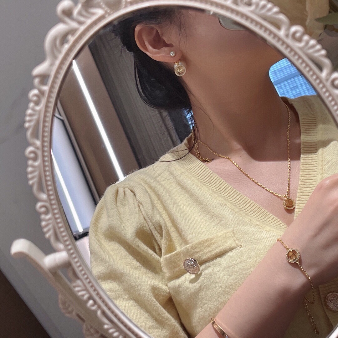 Dior necklace