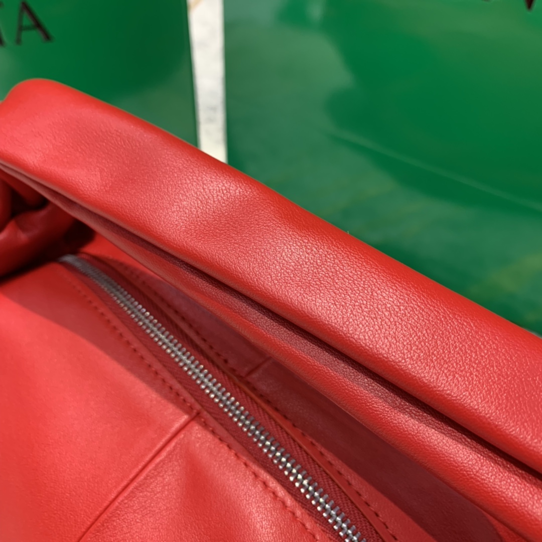 Bottega Veneta  𝗠𝗜𝗡𝗜 𝗕𝗔𝗚 #629635