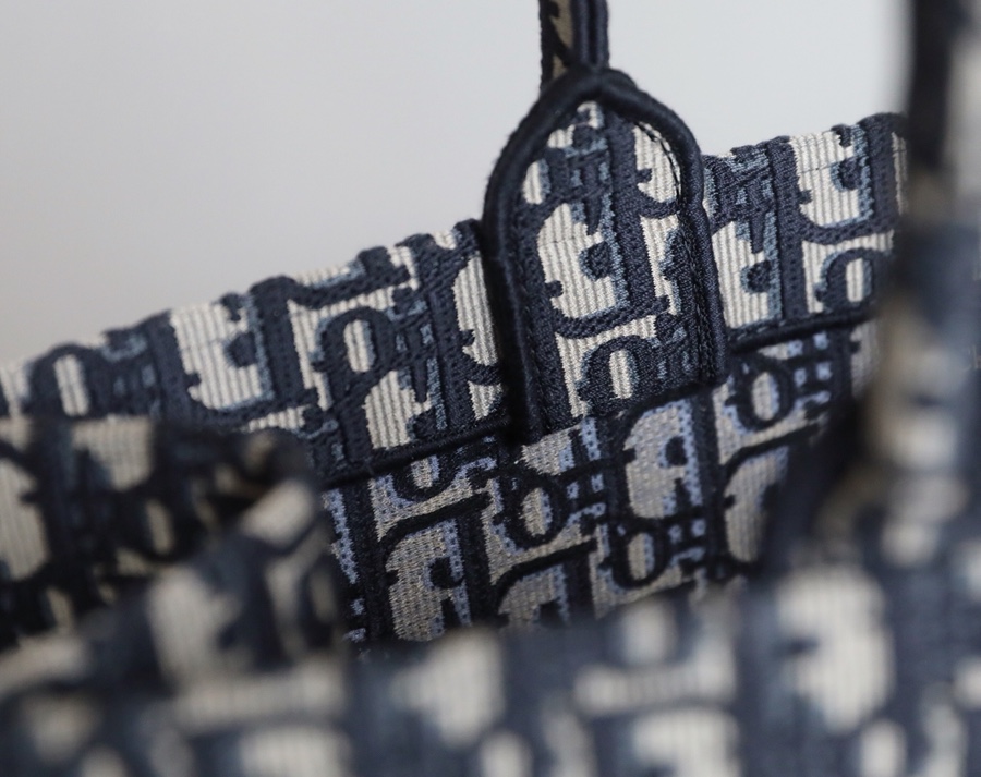 DIOR TOTE blue Oblique pattern