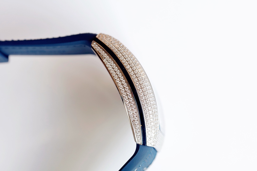 Frank - FM Vanguard Yachting V45 yacht series