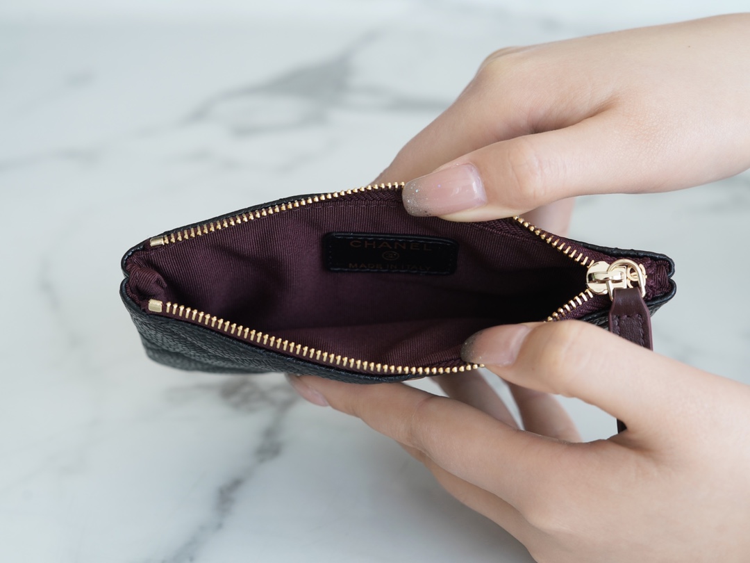 𝗖𝗛𝗔𝗘𝗡𝗟✦ Channel custom calfskin 🐂 Classic mini zippered carry-on bag