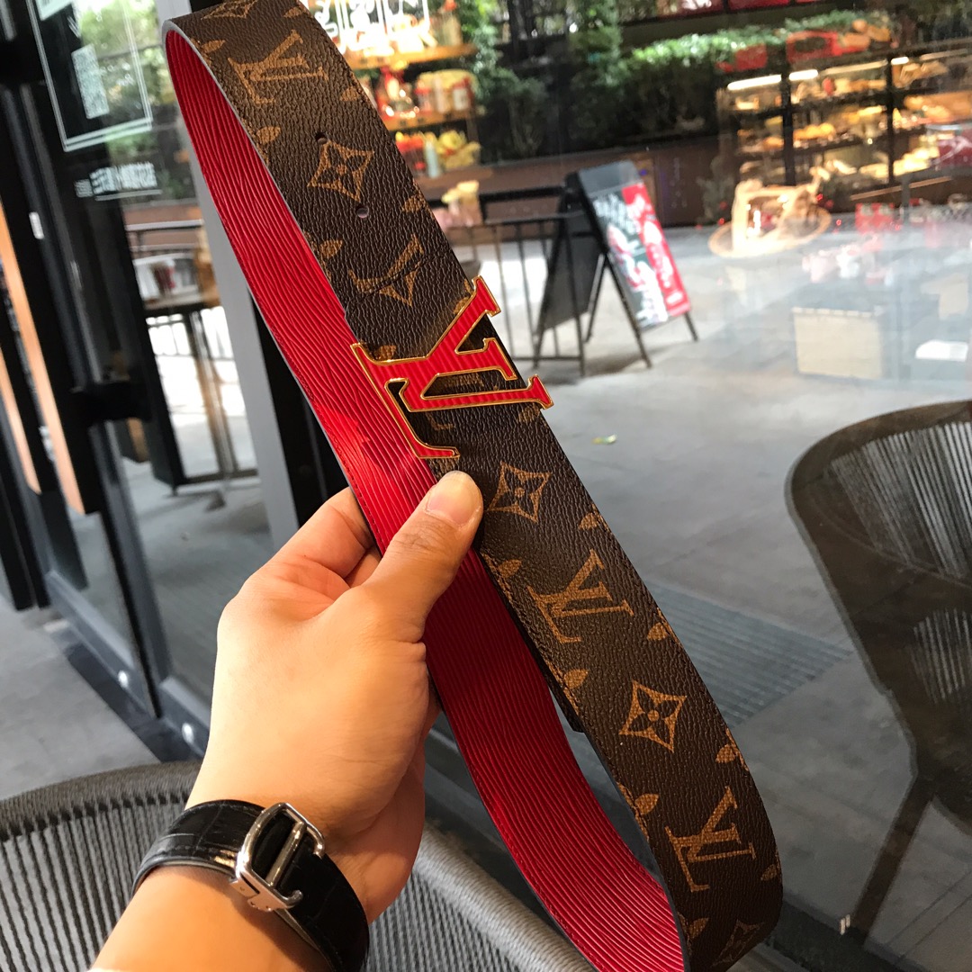 LOUIS VUITTO 40MM REVERSIBLE BELT