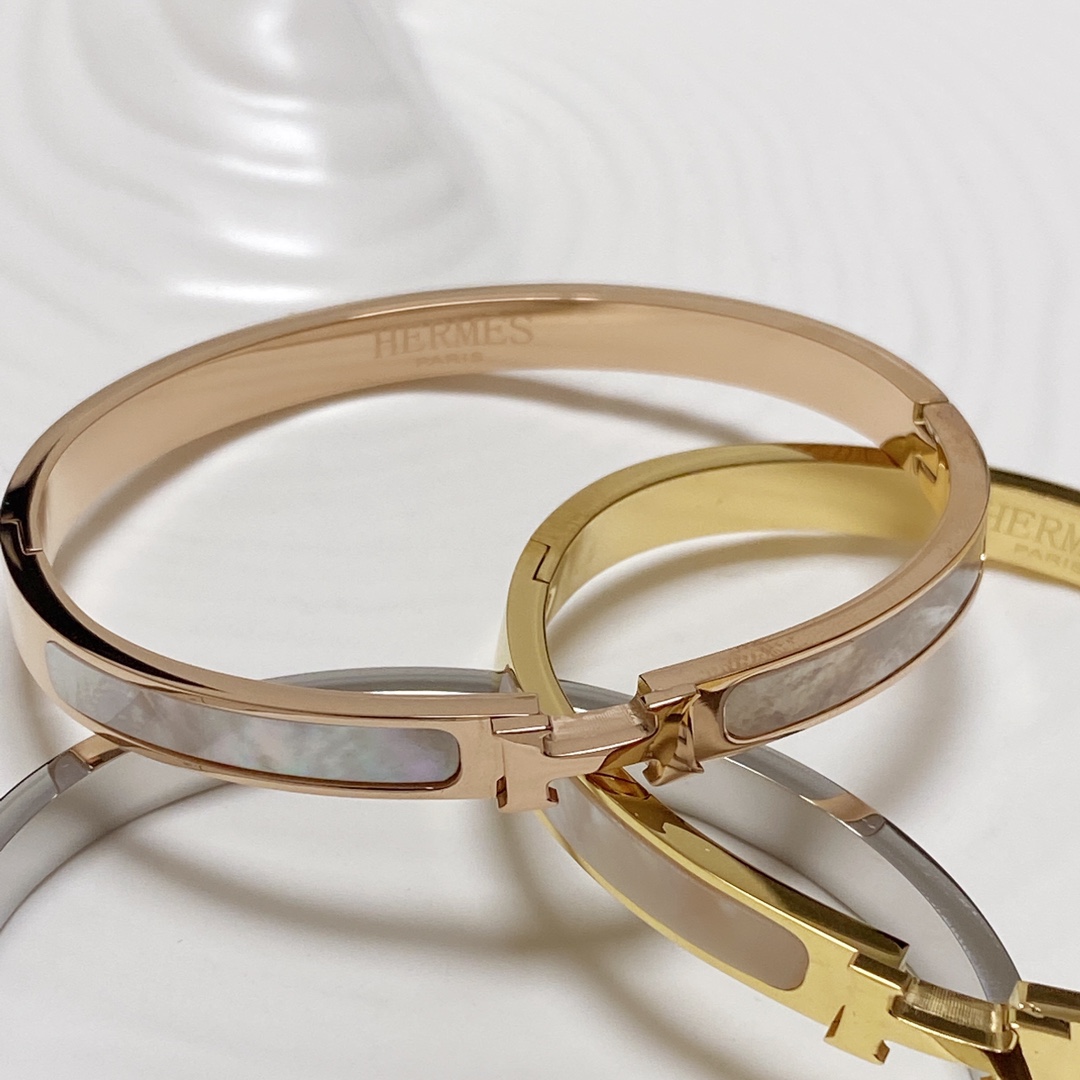 Hermes bracelet