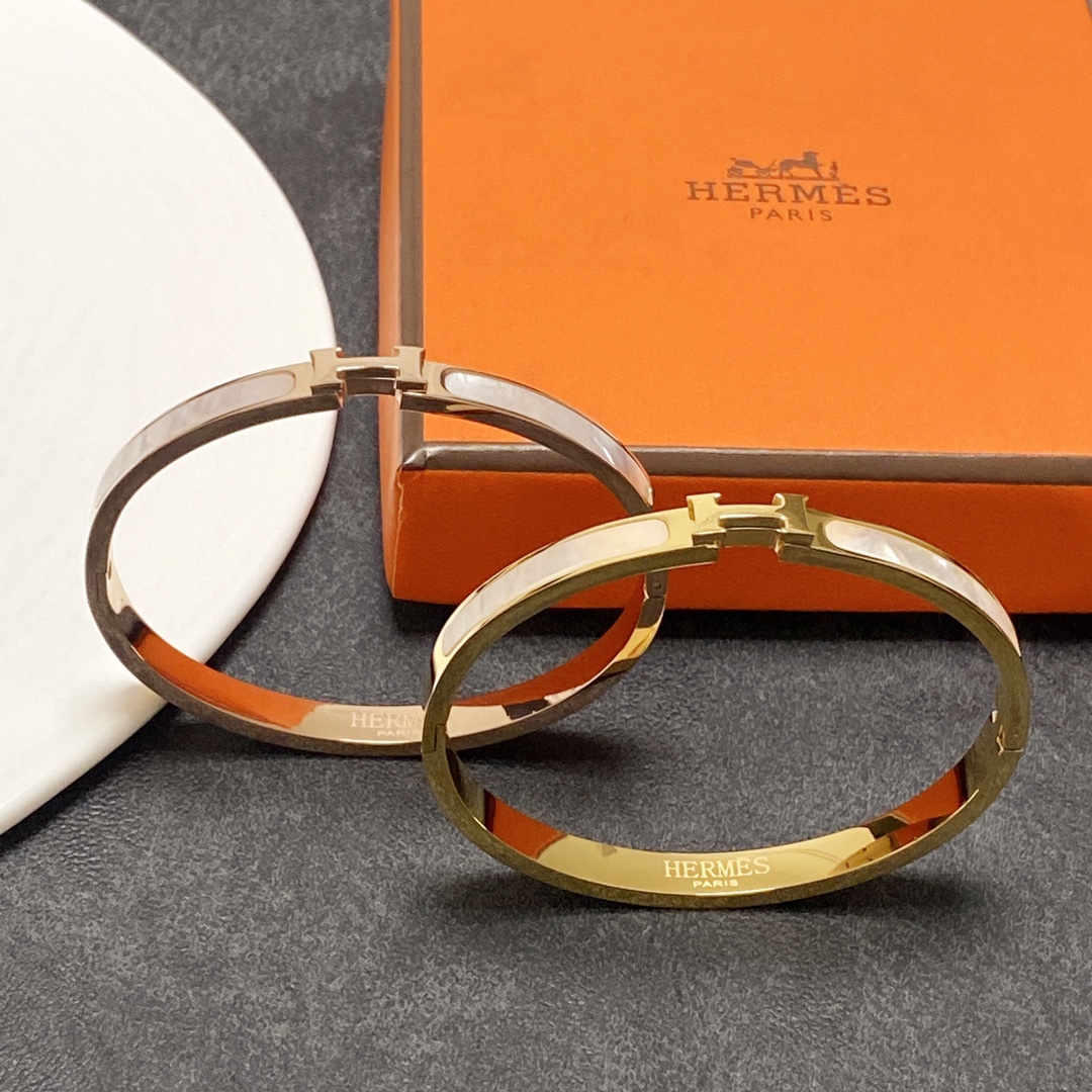Hermes bracelet