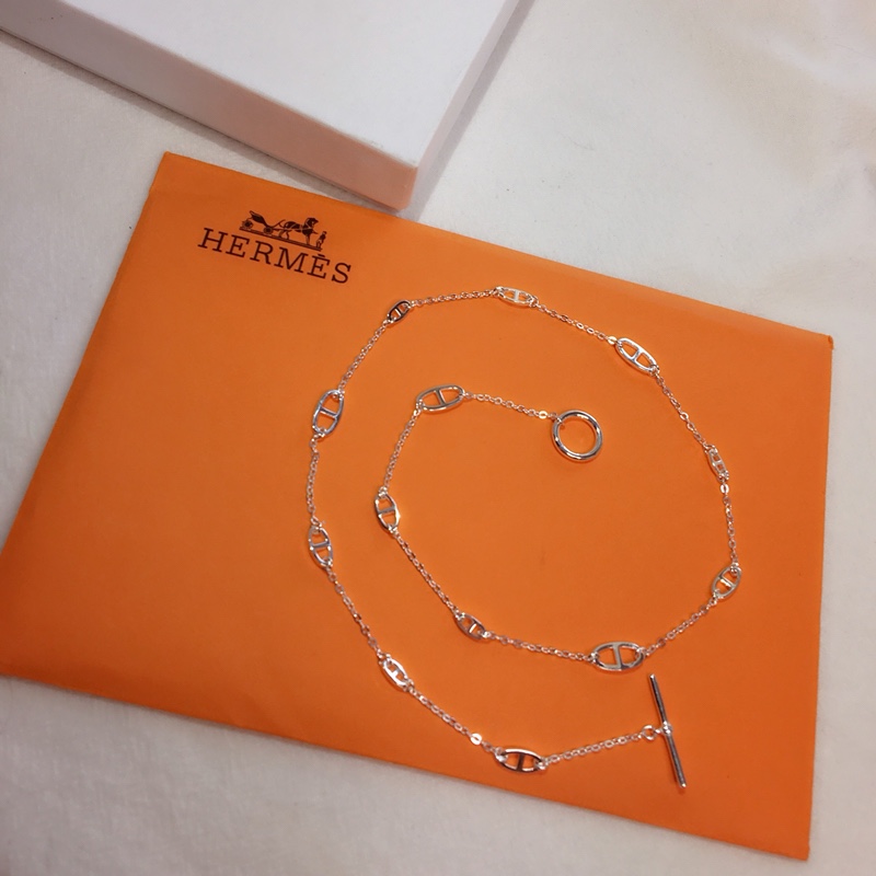 Hermes necklace