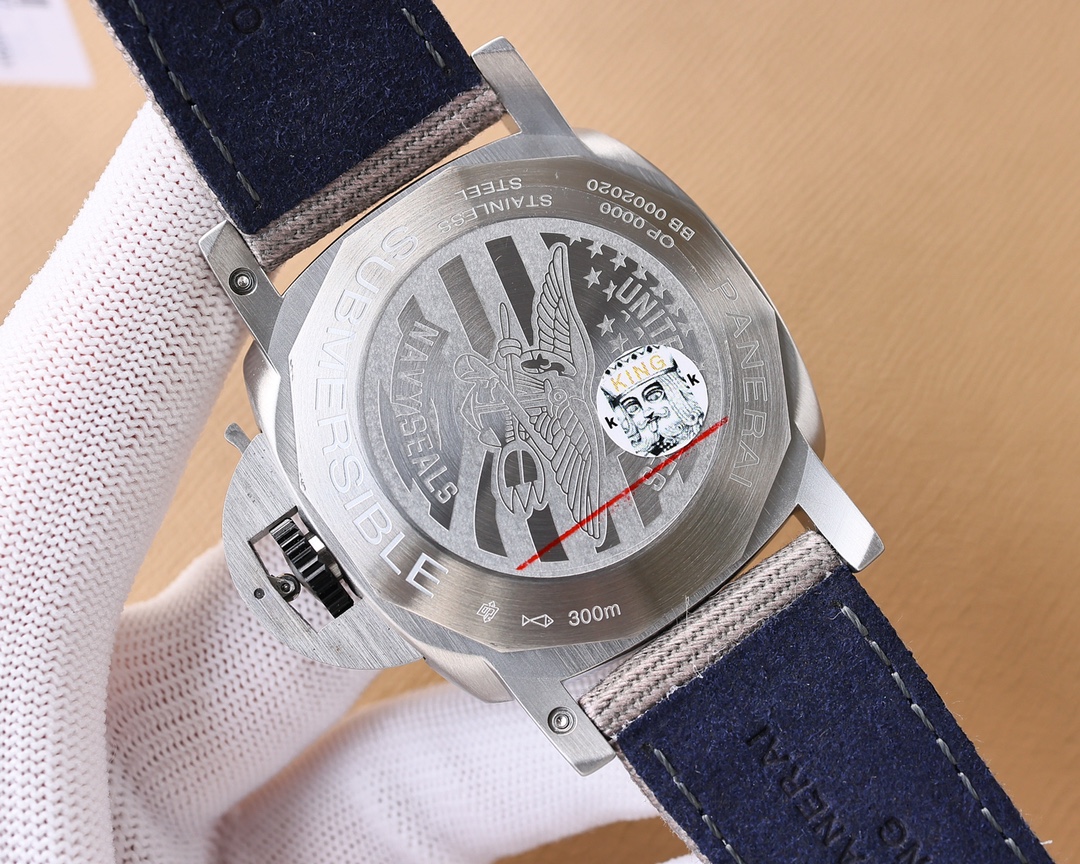 Panerai- SUBMERSIBLE Stealth Series