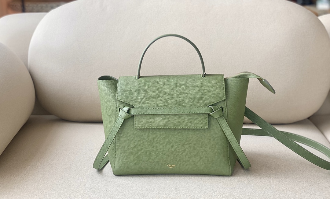 𝐂𝐞𝐥𝐢𝐧𝐞 BELT MICRO BAG in grained calfskin
