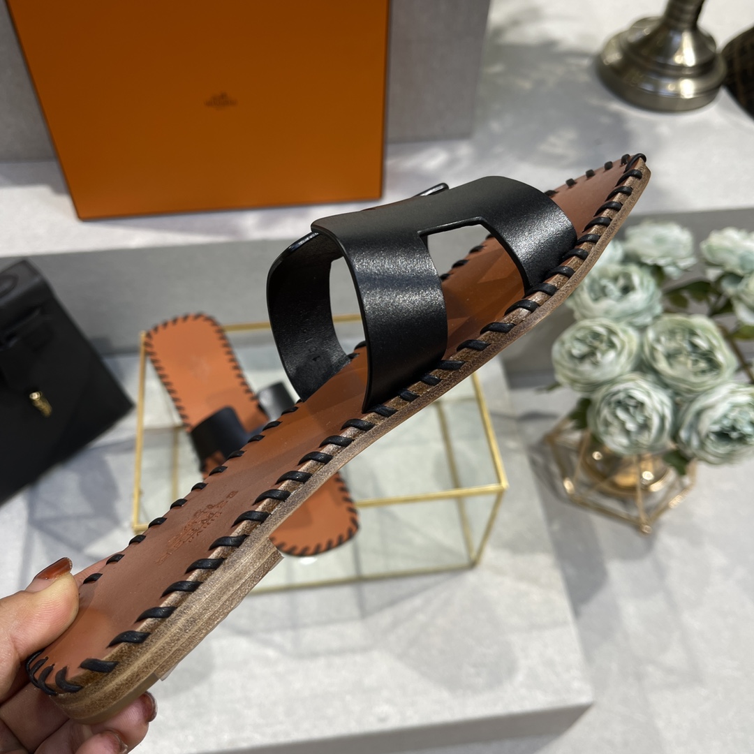 Hermes new woven slippers