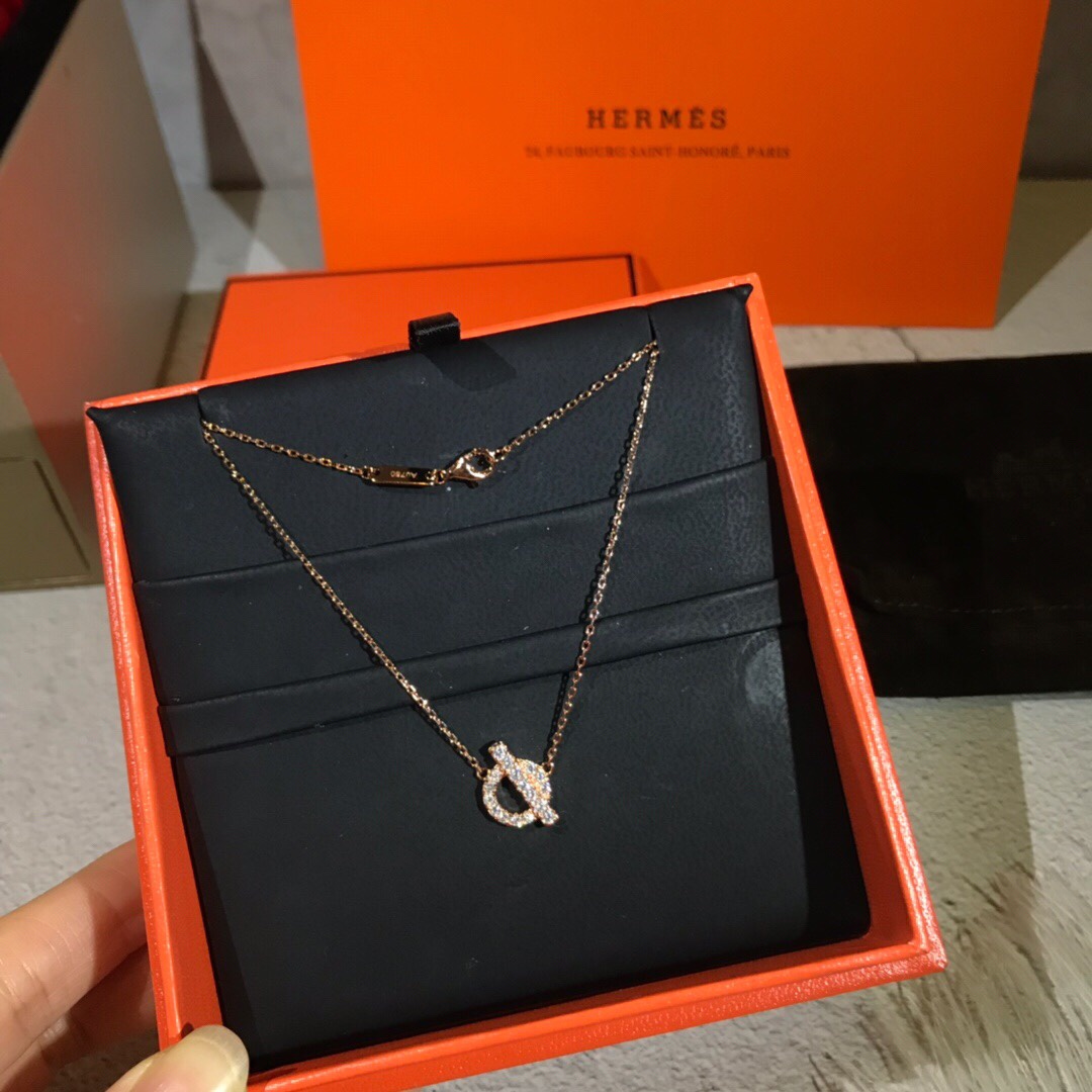 Hermes necklace