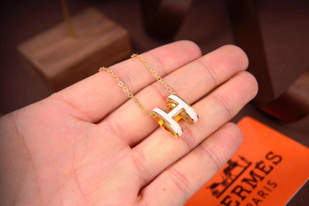 Hermes necklace