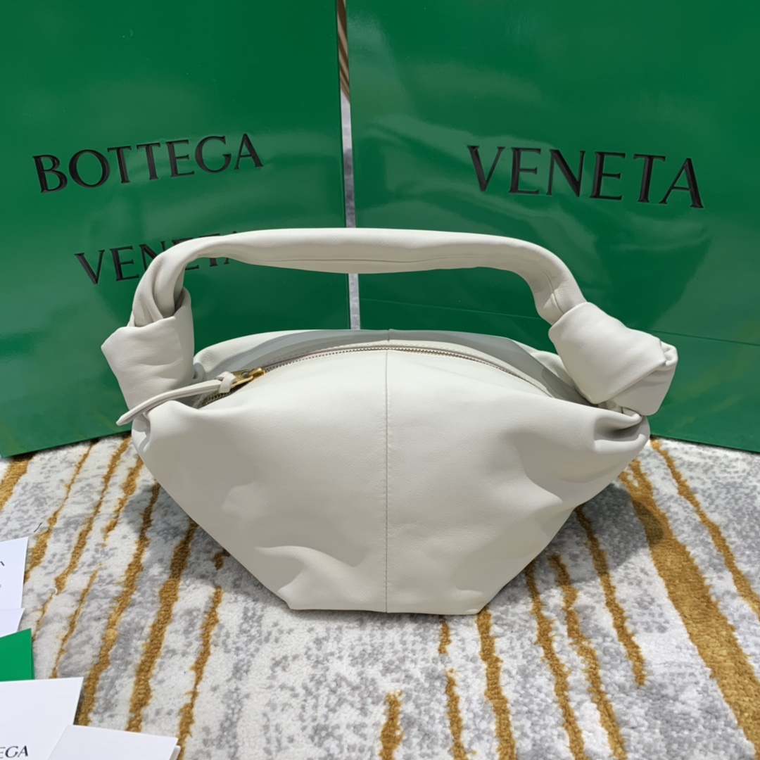 Bottega Veneta  𝗠𝗜𝗡𝗜 𝗕𝗔𝗚 #629635