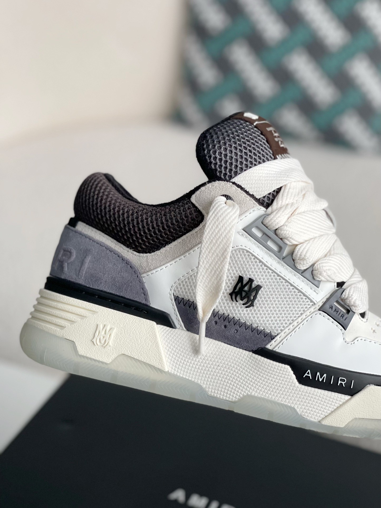 Amiri sneaker