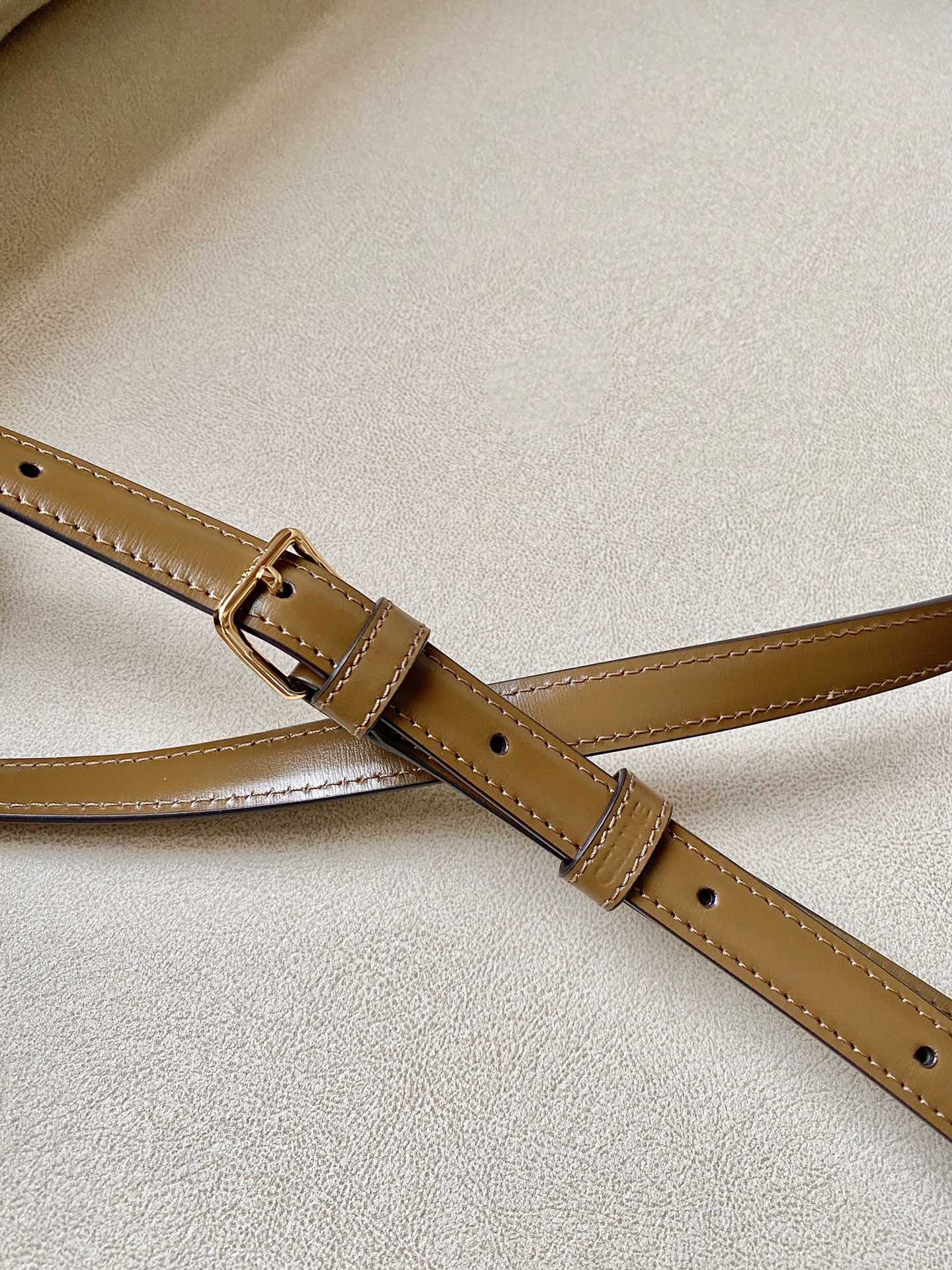 𝐂𝐞𝐥𝐢𝐧𝐞 Triomphe teen 18.5cm